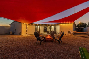Phoenix Retreat - 2 Bedroom Home with King-Size Bed - 3 Smart TVs - 10 min from Airp - Unit A